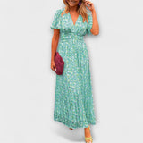 Monika – Klasické Šaty s Výstřihem do V