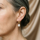 Pendientes elegantes con perlas barrocas en oro