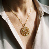 Collar Raíces de la Vida en Dorado