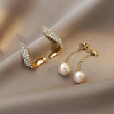 Gold Earrings with Pearls