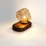 Skleněná stolní lampa ve tvaru ledového kamene