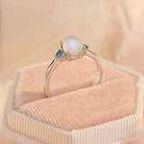 Anillo Louisa con Piedra lunar