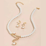 Conjunto de Collar y Aretes de Perlas Naturales