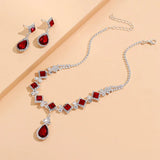Conjunto de Gota Roja – Choker y Aretes Colgantes