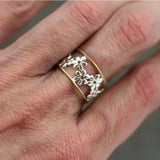 Anillo de Oro y Hojas de Plata