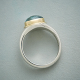 Anillo de plata con diamante verde