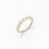 Anillo de plata con margarita pequeña