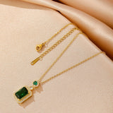 Collar Greta con piedra de esmeralda