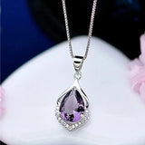 Elegant Collar with Purple Crystal
