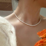 Collar Elegante de Perlas