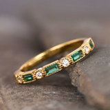 Alex - Anillo de Oro con Circonitas Verdes