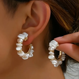 Pendientes vintage de aro con perla blanca