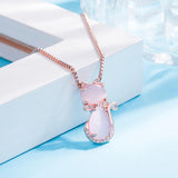 Nerea | Collar de Gato en Piedra Rosa con Circonia